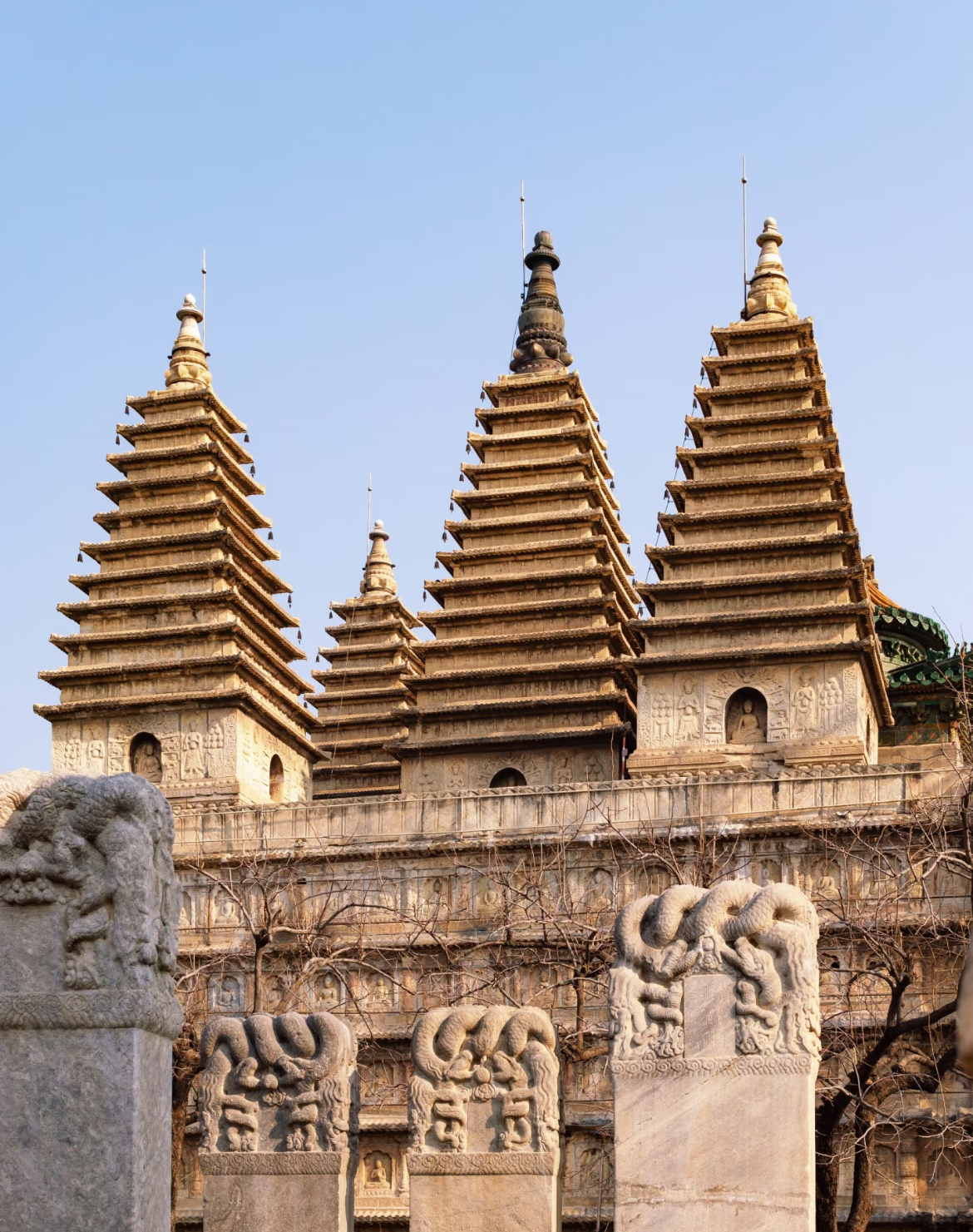 Five Pagoda Temple